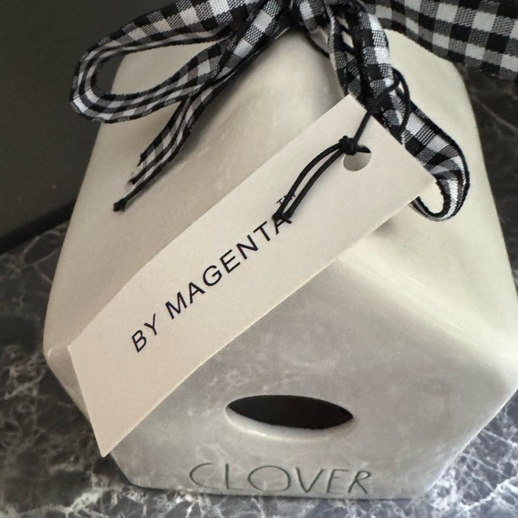 🍁Rae Dunn Clover Ceramic Birdhouse with Ribbon - Picture 7 of 7